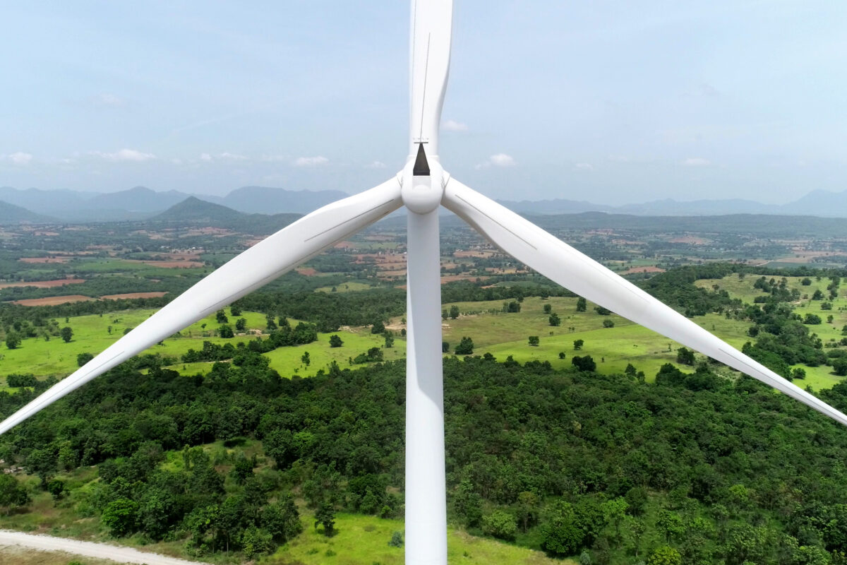 Horizontal-Axis Wind Turbine